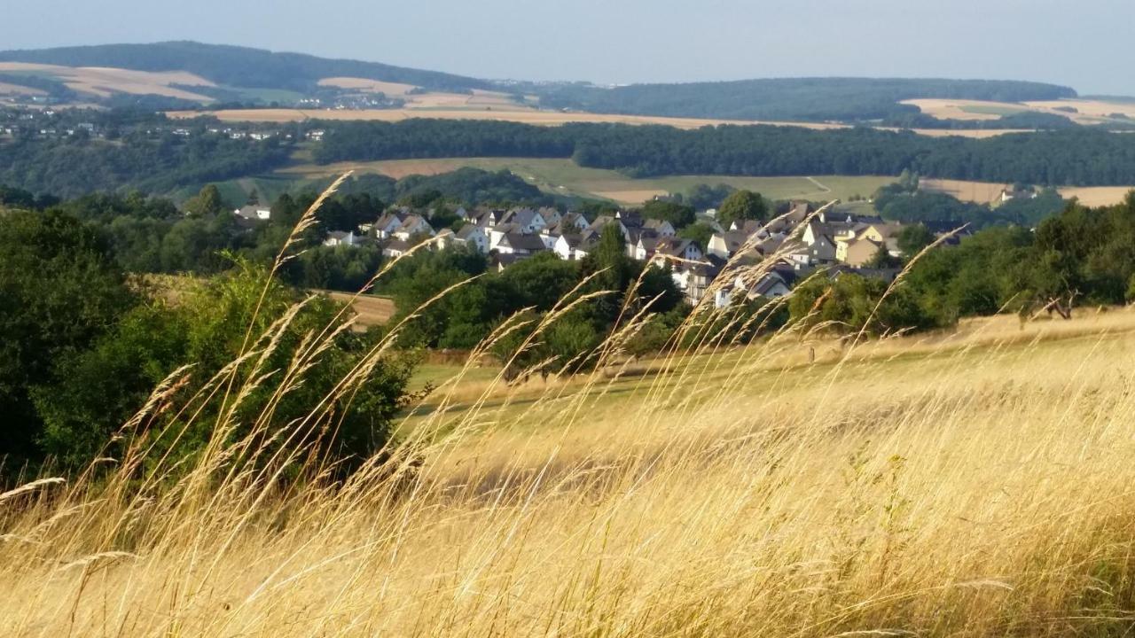 Ferienwohnung 554 - Urbar, vis-á-vis der Loreley Urbar  Buitenkant foto